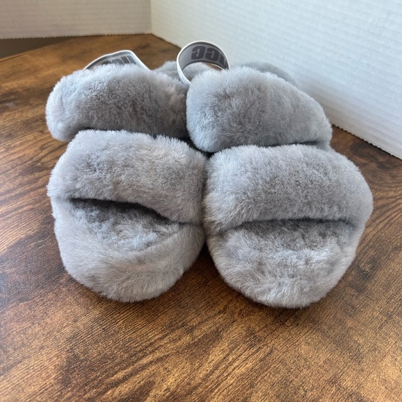 New UGG Fluff yeah slides in Grey - Picture 2 of 4